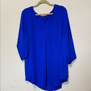 Torrid Women's Royal Blue Lightweight Blouse. Very Good Condition. Torrid Size 3